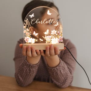 Custom Night Light for Baby Girl, Toddler Bedside Night Light, Custom Name Lamp, Floral Night Light for Nursery Decor, New Baby Gift